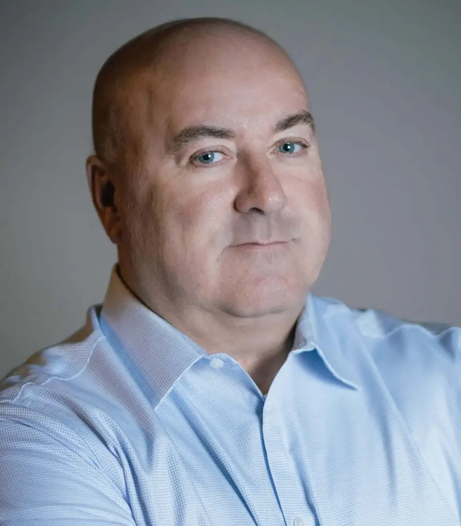 Andrew MacDonald headshot