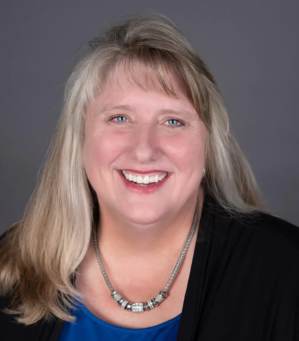 Lucy Smith headshot